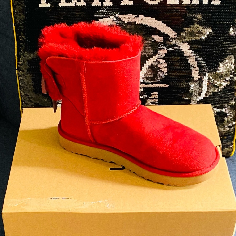New UGG Classic Double Bow Mini Boots